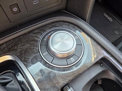 2022 INFINITI QX80 LUXE 4WD
