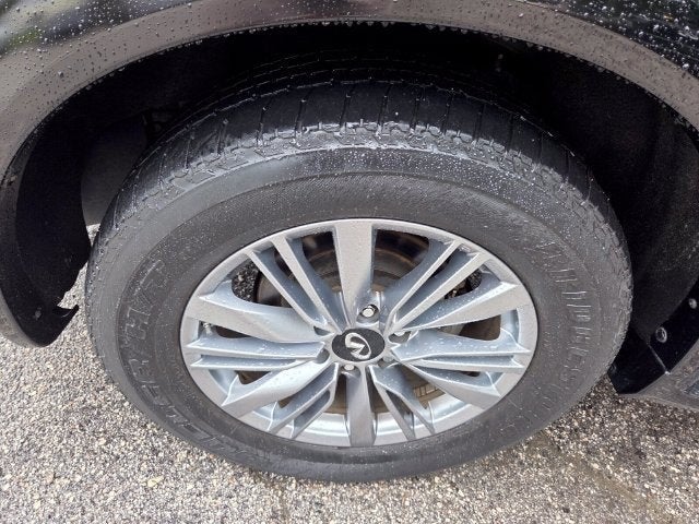 2022 INFINITI QX80 LUXE 4WD