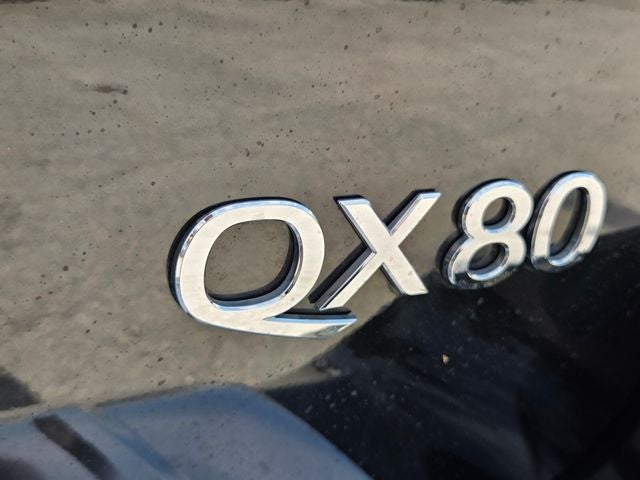 2024 INFINITI QX80 LUXE
