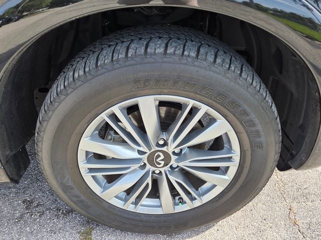 2024 INFINITI QX80 LUXE