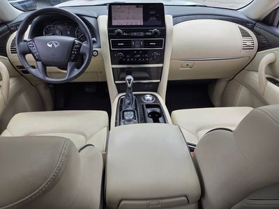 2023 INFINITI QX80 LUXE 4WD