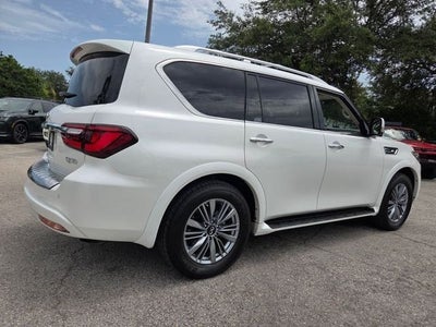 2023 INFINITI QX80 LUXE 4WD
