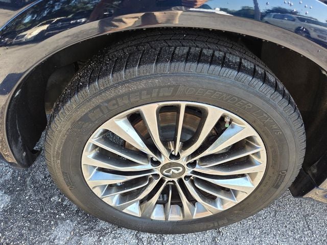 2019 INFINITI QX80 LUXE 4WD