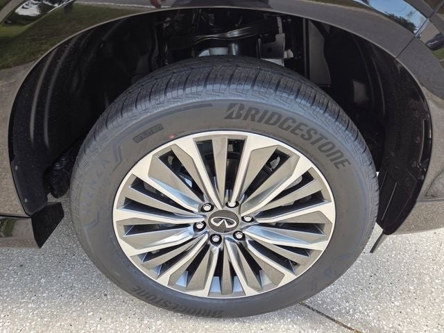 2027 INFINITI QX80 Luxe 2WD