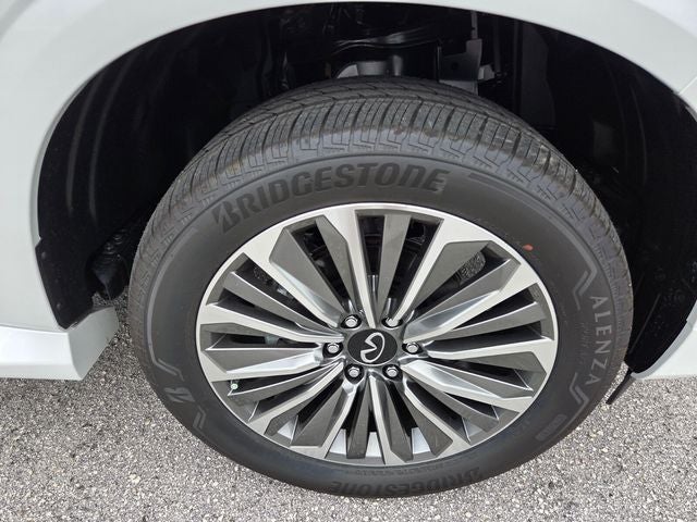 2027 INFINITI QX80 Luxe 2WD