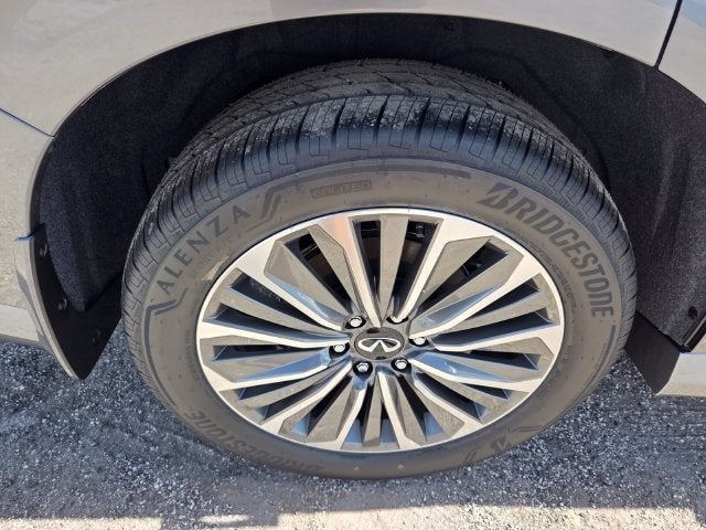 2027 INFINITI QX80 Luxe 2WD