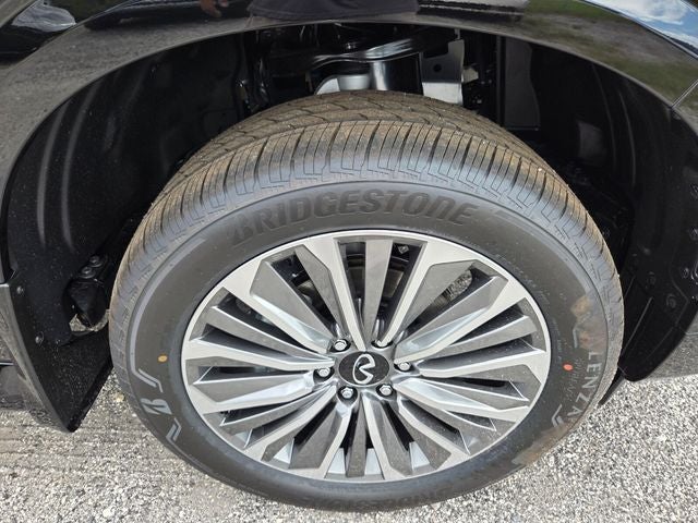 2027 INFINITI QX80 Luxe 2WD