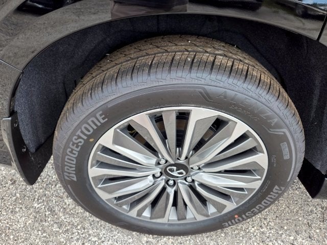 2027 INFINITI QX80 Luxe 2WD
