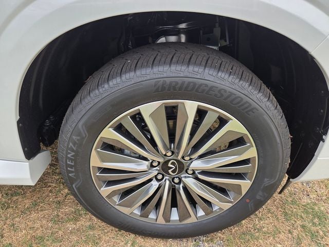 2027 INFINITI QX80 Luxe 2WD