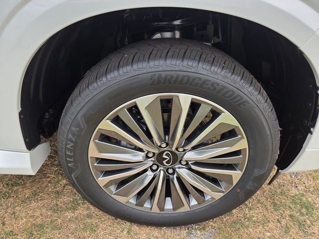 2027 INFINITI QX80 Luxe 2WD