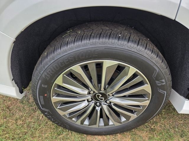 2027 INFINITI QX80 Luxe 2WD