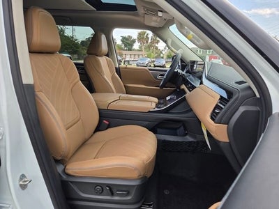 2027 INFINITI QX80 Luxe 2WD