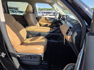 2027 INFINITI QX80 Luxe 2WD