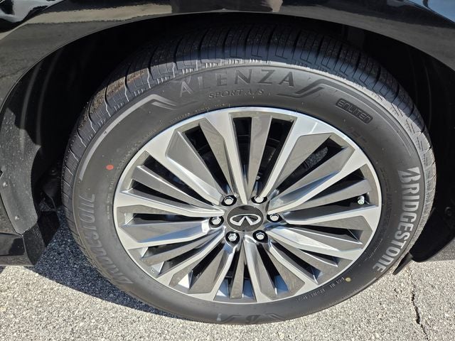 2027 INFINITI QX80 Luxe 2WD
