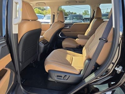 2027 INFINITI QX80 Luxe 2WD