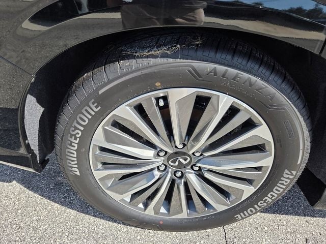 2027 INFINITI QX80 Luxe 2WD