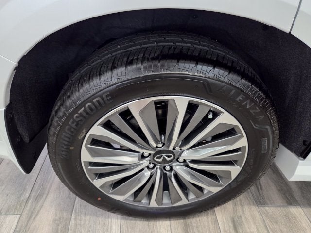 2027 INFINITI QX80 Luxe 2WD