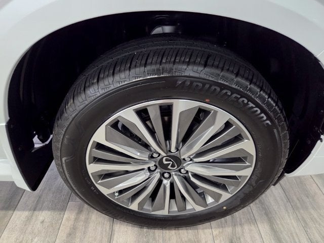2027 INFINITI QX80 Luxe 2WD