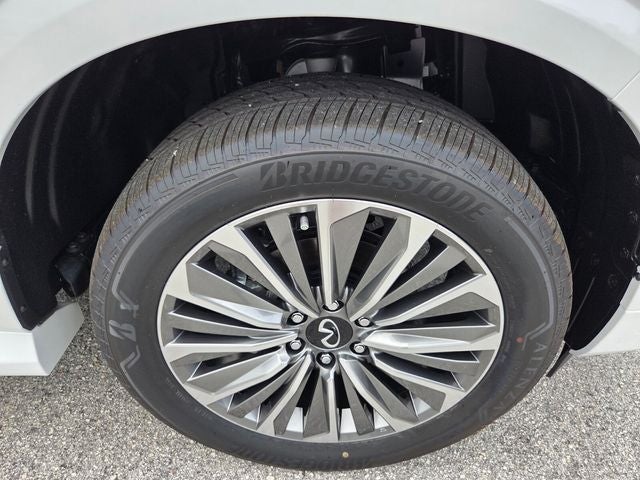 2027 INFINITI QX80 Luxe 2WD