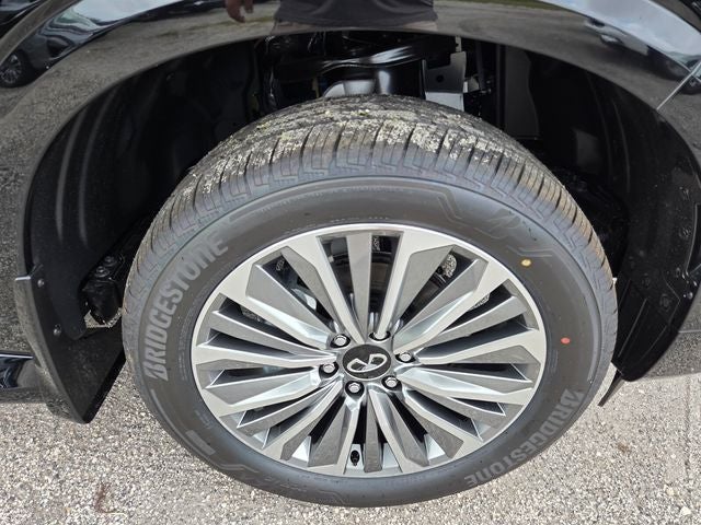 2027 INFINITI QX80 Luxe 2WD