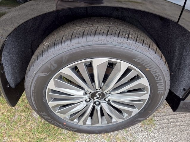 2027 INFINITI QX80 Luxe 2WD