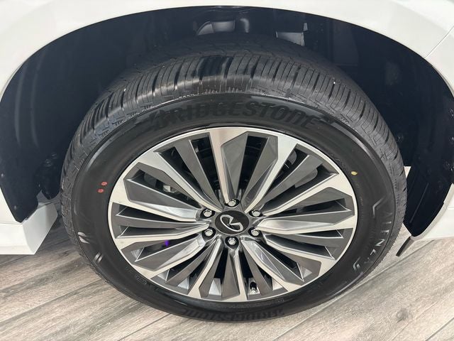 2027 INFINITI QX80 Luxe 2WD