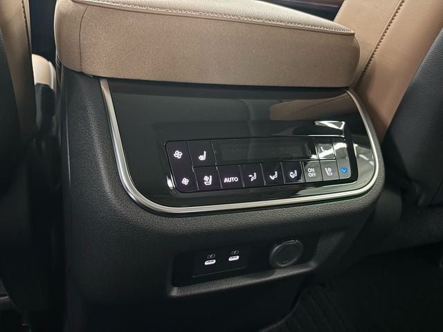 2027 INFINITI QX80 Luxe 2WD