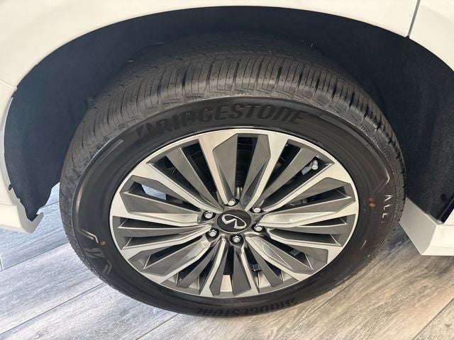 2027 INFINITI QX80 Luxe 2WD