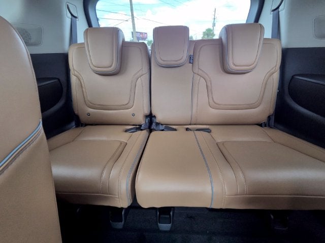 2027 INFINITI QX80 Luxe 2WD