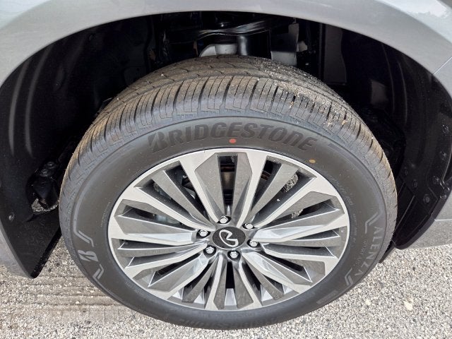 2027 INFINITI QX80 Luxe 2WD