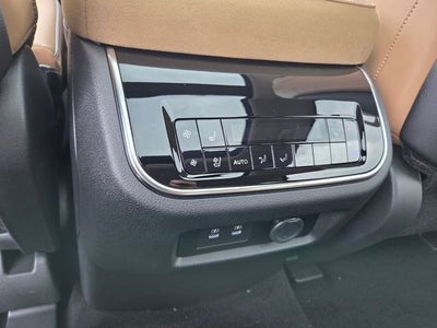 2027 INFINITI QX80 Luxe 2WD