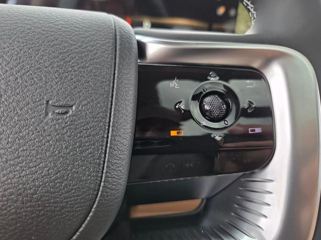 2027 INFINITI QX80 Luxe 4WD