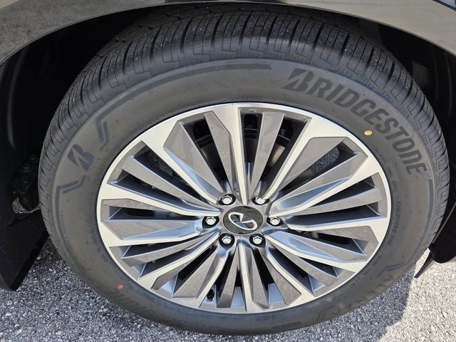 2026 INFINITI QX80 Luxe 4WD