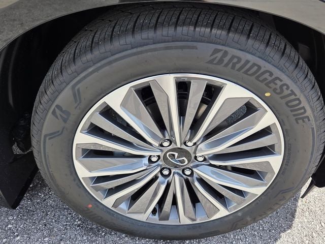 2026 INFINITI QX80 Luxe 4WD