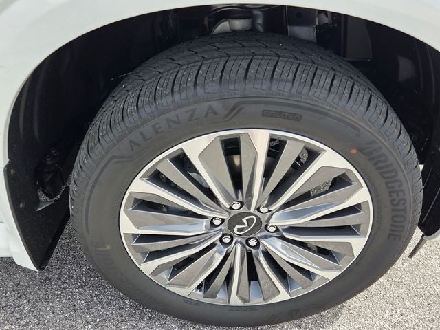 2026 INFINITI QX80 Luxe 4WD