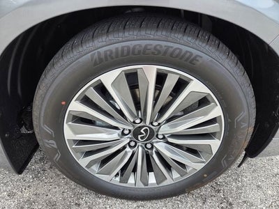 2027 INFINITI QX80 Luxe 4WD