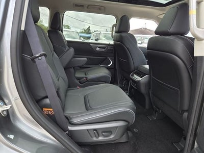 2027 INFINITI QX80 Luxe 4WD