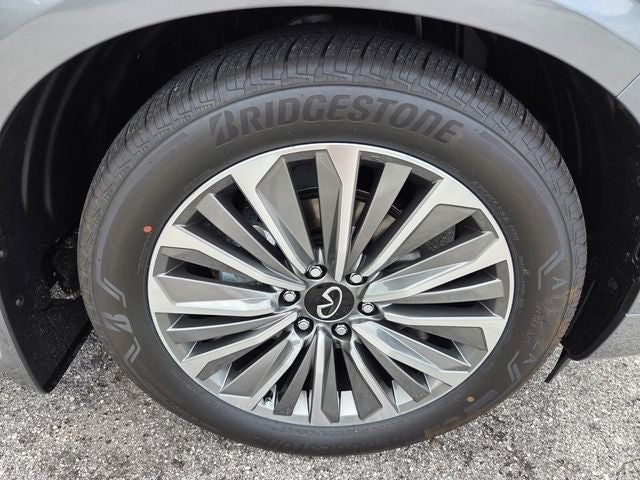 2027 INFINITI QX80 Luxe 4WD