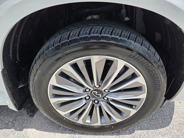 2026 INFINITI QX80 Luxe 4WD