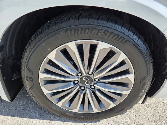2026 INFINITI QX80 Luxe 4WD