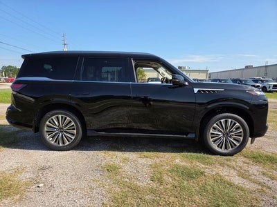 2027 INFINITI QX80 Luxe 4WD