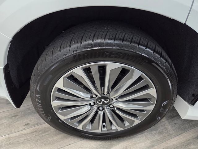2027 INFINITI QX80 Luxe 2WD