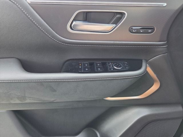 2027 INFINITI QX80 Luxe 2WD