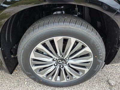 2027 INFINITI QX80 Luxe 2WD