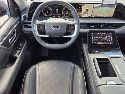 2025 INFINITI QX80 LUXE