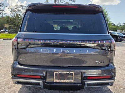 2025 INFINITI QX80 LUXE