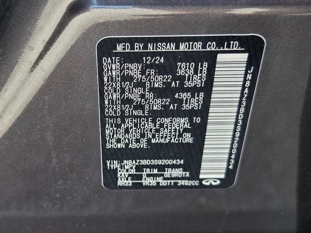 2025 INFINITI QX80 LUXE