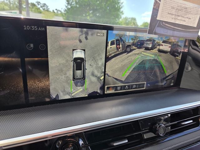 2025 INFINITI QX80 LUXE