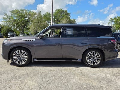 2025 INFINITI QX80 LUXE
