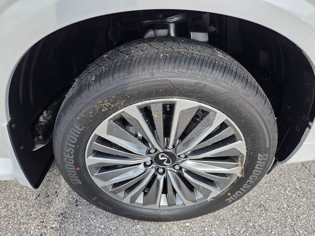 2027 INFINITI QX80 Luxe 2WD